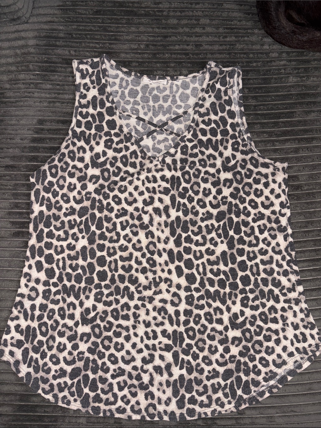 Leopard Print Sleeveless Tank Top - Black & White